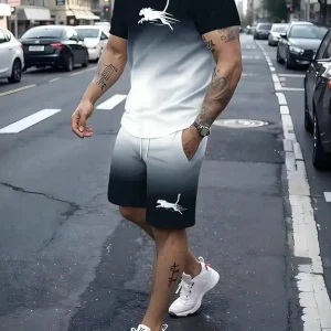 Men's two-piece set: a casual short-sleeved T-shirt with a round neck and lettering print, paired with drawstring shorts, Menswear, Tee